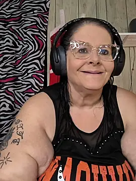 davisdesiresxh online show from November 2025 02:27:01 PM