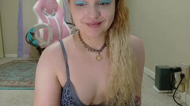 Emihaze online show from March 2026 05:38:01 PM