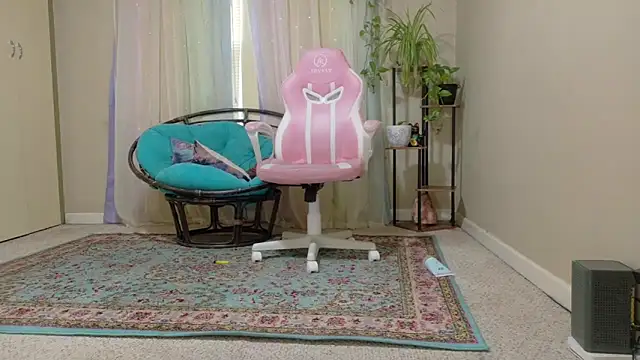 Emihaze online show from March 2026 04:17:02 PM