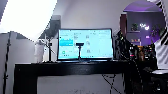 Katiehill 1 online show from November 2025 07:24:01 PM