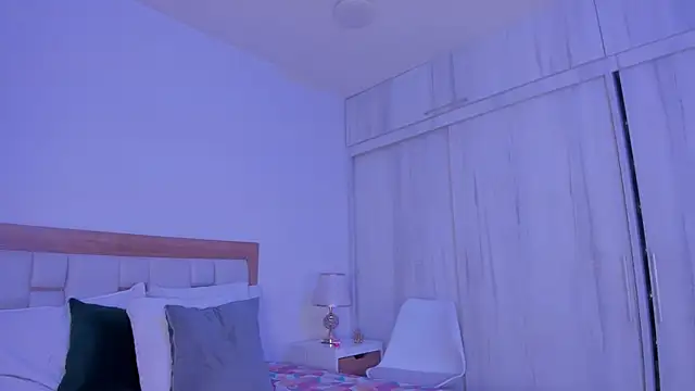 mia hank online show from January 2025 11:41:02 AM
