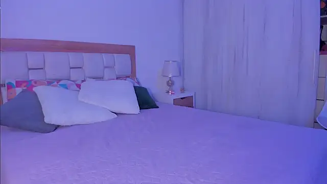 mia hank online show from January 2025 11:35:01 AM