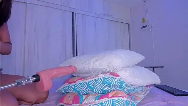 mia hank online show from January 2025 02:36:01 PM
