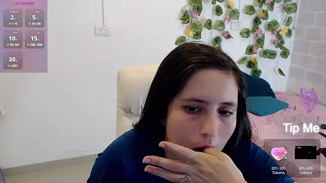 tania sweet   online show from November 2025 08:19:02 PM