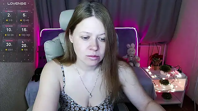 alekasamui online show from December 2024 09:20:01 PM