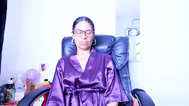 Snapshot of Aries_Mature chatting on June 2026 03:25:01 AM Aries Mature online show from June 2026 03:25:01 AM
