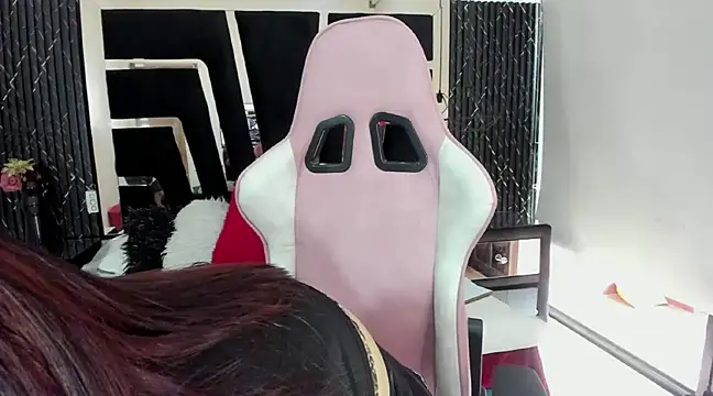 dirtylola39 online show from March 2025 08:23:02 PM