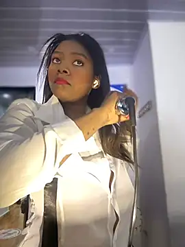 Tayra Siny online show from February 2025 12:19:01 PM