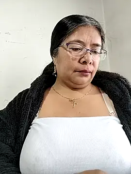   valentina18 online show from December 2025 01:16:02 PM