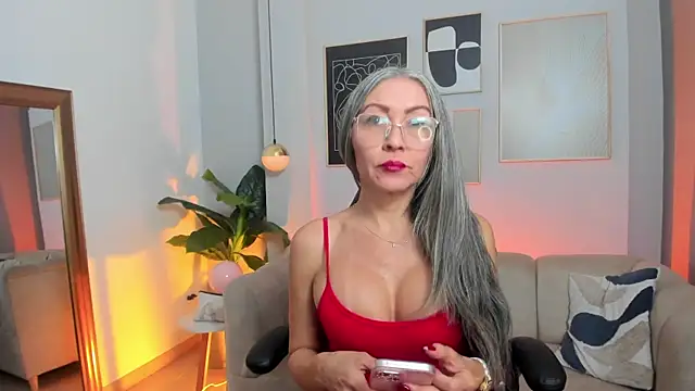  Nicoletteshea  online show from July 2026 11:42:02 PM