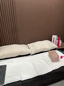 Melissabaylin online show from March 2026 04:00:02 PM