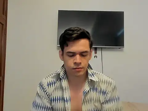 Snapshot of Lucian_Gomez_ chatting on October 2025 07:04:02 PM Lucian Gomez  online show from October 2025 07:04:02 PM