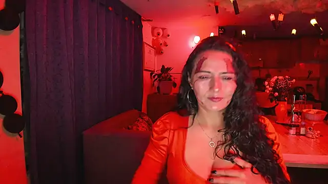 Snapshot of emma_luxy chatting on November 2025 11:40:02 PM emma luxy online show from November 2025 11:40:02 PM