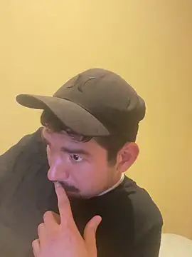 Snapshot of Tomthelong chatting on February 2025 03:36:02 AM Tomthelong online show from February 2025 03:36:02 AM