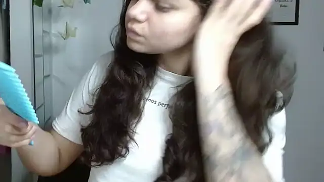 Nikkykora15 online show from November 2025 10:42:01 PM