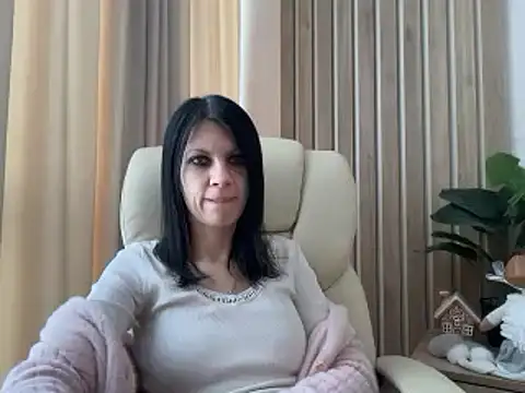 Snapshot of InjaAtHome chatting on January 2026 10:08:02 AM InjaAtHome online show from January 2026 10:08:02 AM