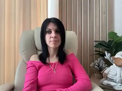 Snapshot of InjaAtHome chatting on February 2026 07:26:01 AM InjaAtHome online show from February 2026 07:26:01 AM