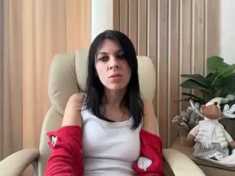 Snapshot of InjaAtHome chatting on February 2026 11:20:01 AM InjaAtHome online show from February 2026 11:20:01 AM