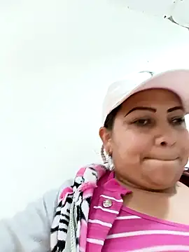 Snapshot of Alyona21 chatting on February 2025 11:47:02 PM Alyona21 online show from February 2025 11:47:02 PM