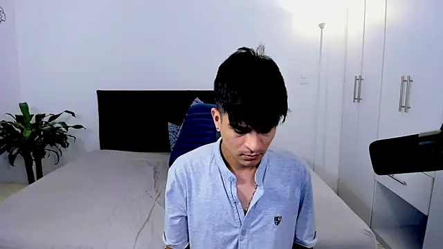 Snapshot of Eiden_allenx chatting on January 2025 11:25:01 AM Eiden allenx online show from January 2025 11:25:01 AM