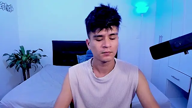 Snapshot of Eiden_allenx chatting on January 2025 01:49:01 PM Eiden allenx online show from January 2025 01:49:01 PM