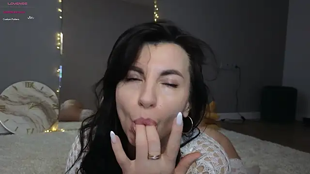 Snapshot of Mary_love16 chatting on March 2025 05:49:02 AM Mary love16 online show from March 2025 05:49:02 AM