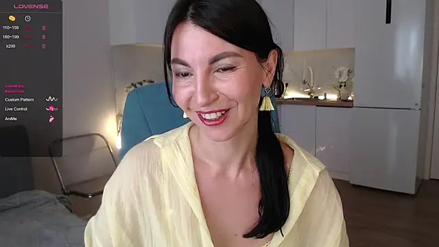 Snapshot of Mary_love16 chatting on July 2026 06:21:02 AM Mary love16 online show from July 2026 06:21:02 AM