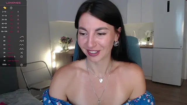 Snapshot of Mary_love16 chatting on July 2026 07:06:02 AM Mary love16 online show from July 2026 07:06:02 AM