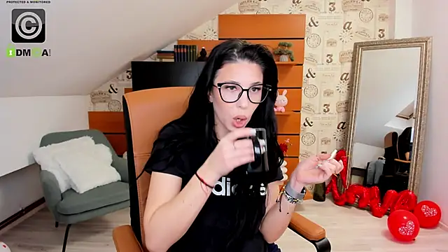 EmillyTaylor online show from March 2025 04:38:01 AM