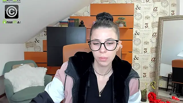 EmillyTaylor online show from March 2025 04:45:02 AM