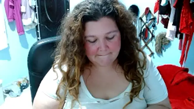 Snapshot of squirt322bbw chatting on December 2025 06:47:02 PM squirt322bbw online show from December 2025 06:47:02 PM