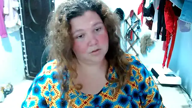 Snapshot of squirt322bbw chatting on December 2025 07:44:01 PM squirt322bbw online show from December 2025 07:44:01 PM