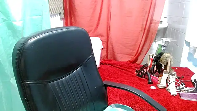 Snapshot of squirt322bbw chatting on December 2025 03:41:02 PM squirt322bbw online show from December 2025 03:41:02 PM