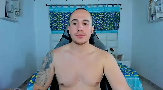 juan  jimenez online show from February 2025 10:00:02 PM