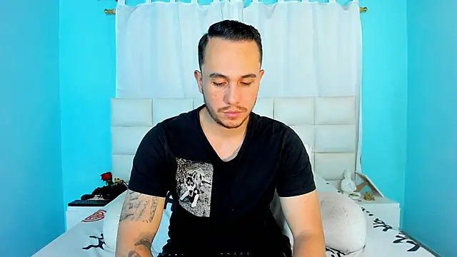 juan  jimenez online show from November 2025 12:31:02 AM