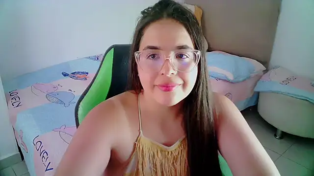 Snapshot of _alicia_z chatting on January 2025 06:33:02 PM alicia z online show from January 2025 06:33:02 PM