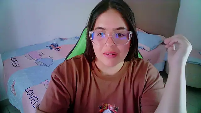 Snapshot of _alicia_z chatting on January 2025 12:46:01 AM alicia z online show from January 2025 12:46:01 AM