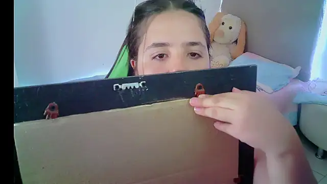 Snapshot of _alicia_z chatting on January 2025 05:18:01 PM alicia z online show from January 2025 05:18:01 PM