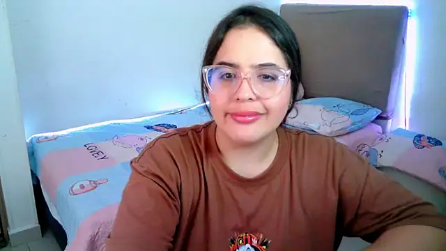 Snapshot of _alicia_z chatting on February 2025 09:35:02 PM alicia z online show from February 2025 09:35:02 PM