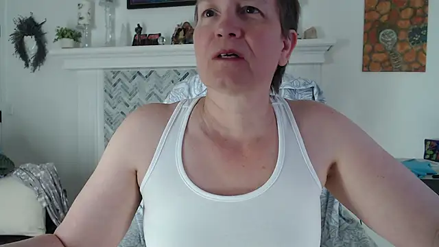 AuroraWillows online show from January 2026 11:04:02 AM