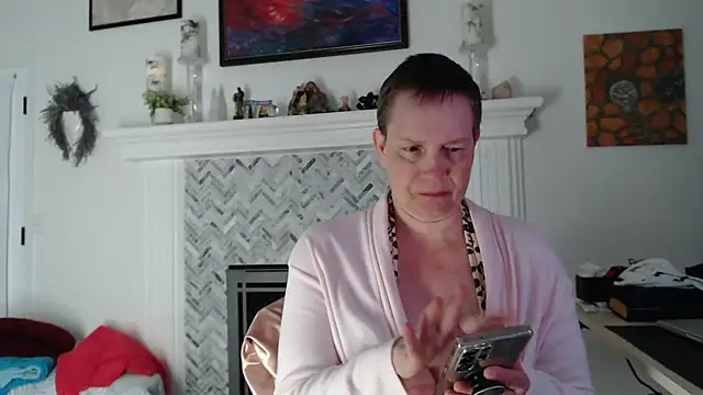 AuroraWillows online show from April 2026 02:33:02 AM