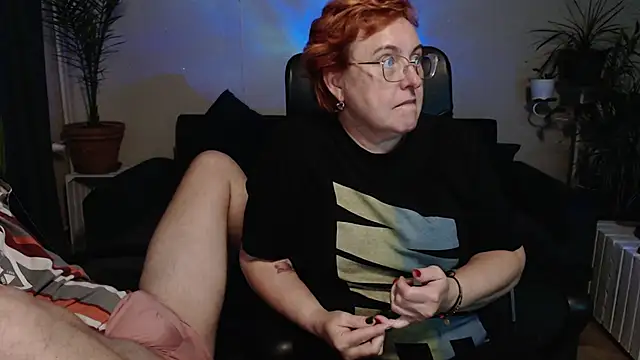 JoannaAndNeighbour online show from October 2025 02:37:01 PM