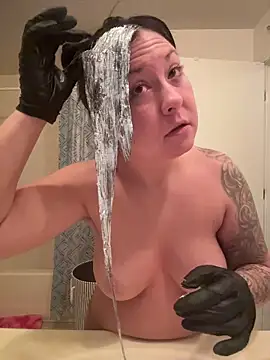 ImpressYouDaily online show from December 2025 11:56:02 PM