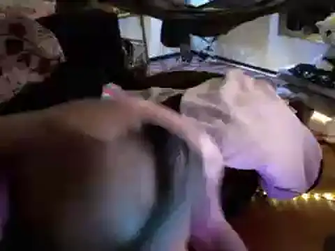 Snapshot of SpicyJoint chatting on March 2025 10:06:02 PM SpicyJoint online show from March 2025 10:06:02 PM