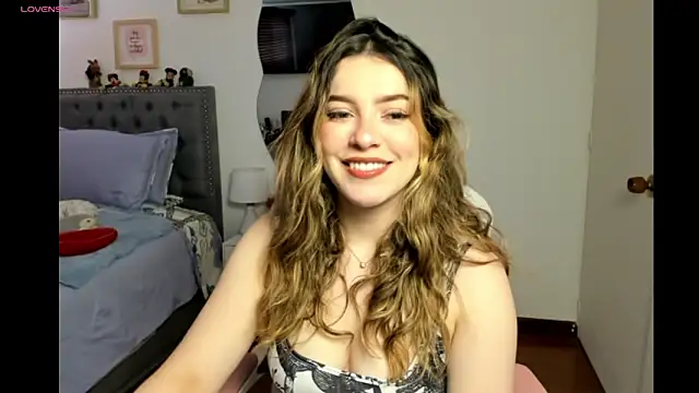Snapshot of samysweet_8 chatting on December 2024 01:32:01 PM samysweet 8 online show from December 2024 01:32:01 PM