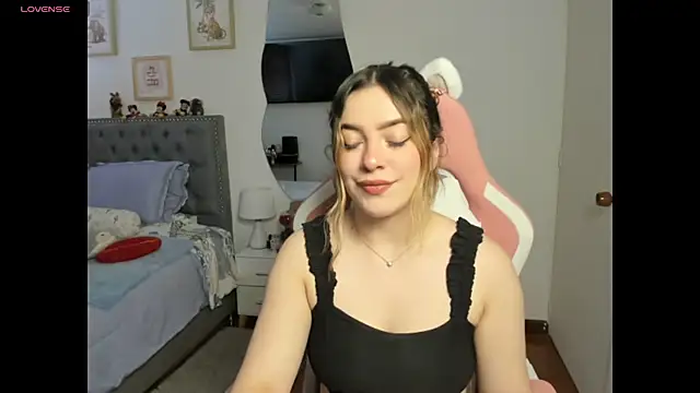 Snapshot of samysweet_8 chatting on December 2024 02:28:02 PM samysweet 8 online show from December 2024 02:28:02 PM