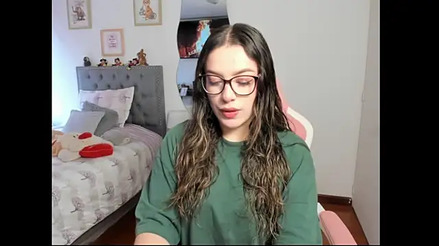 Snapshot of samysweet_8 chatting on October 2025 02:46:01 PM samysweet 8 online show from October 2025 02:46:01 PM