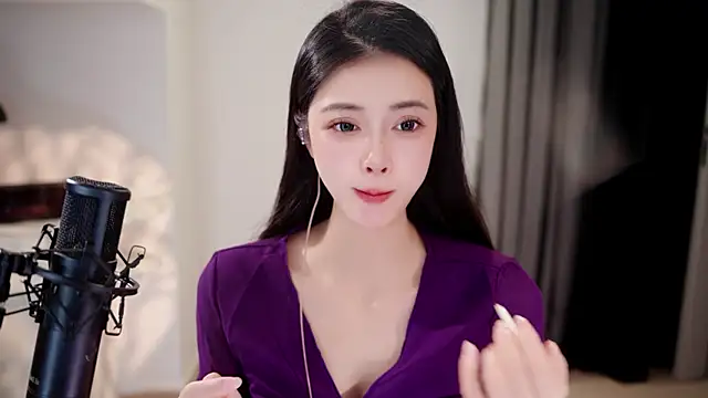Snapshot of Ocean--Lili chatting on June 2026 02:14:01 PM Ocean--Lili online show from June 2026 02:14:01 PM