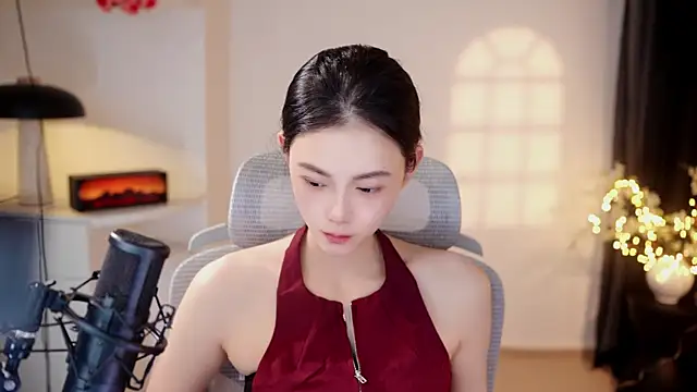 Snapshot of Ocean--Lili chatting on June 2026 02:18:02 PM Ocean--Lili online show from June 2026 02:18:02 PM