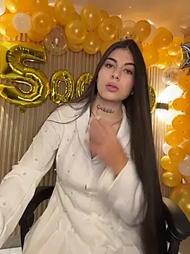 Sarasanders 4 online show from December 2025 05:58:01 AM